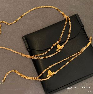 Collana a doppio strato in oro stile semplice e di lusso, nicchia femminile, design con catena a clavicola, collane europee e americane