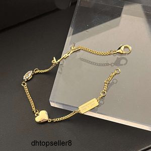 Top moda corrente pulseiras mulheres amor pulseira cão tag link letras designer jóias pingente 18k banhado a ouro falso pingente de aço inoxidável amor presente pulseira cuf