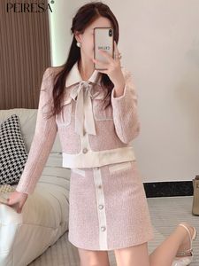 Abito a due pezzi PEIRESA Celebrity Elegante Gonne Set Donna Outfit Autunno Rosa Risvolto Manica lunga Cappotto corto Mini Gonna Suit 230921