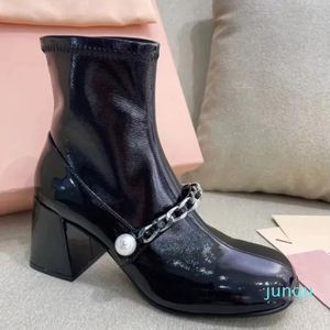 Kvinnor Boots Pearl Chain Buckle Designer Boot Chunky High-Hers Black Blue Cool and Cute Style Winter Shoes