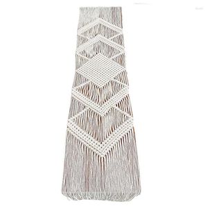 Table Mats Beige Crochet Lace Runner With Tassel Cotton Wedding Decor Hollow Tablecloth Romance Cover Coffee Bed Runners