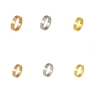 Titanyum çelik tasarımcı yüzüğü Bague Gümüş Altın Aşk Yüzükleri Erkekler ve Kadınlar Rose Altın Takı Sevgililer İçin Çift Yüzükler 4mm 5mm 6mm Hediye Düğün Lüks Nişan Bague