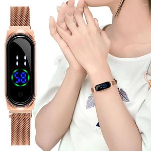 Zegarek 2023 Kreatywne różowe złoto kobiety cyfrowe zegarki mody Casual Magnet zapięcie mężczyzn na rękę Kalendarz LED Business Sport Sport