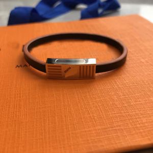 Gioielli regalo braccialetto da uomo con cordoncino in pelle quadrato magnetico alla moda
