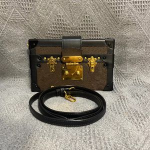 Torby na ramię mody designerskie kobiety luksus portfel w stylu podróży luksusowe crossbody wielofunkcyjne torby