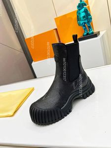 2023 Winter Fashion Damskie buty kostki DUPE DUPE LUXURY FOUGWEAR ALPHABET DRUKOWANIE ARYJE SKÓRY BUTY Z Pudełkiem 35-41 EUR