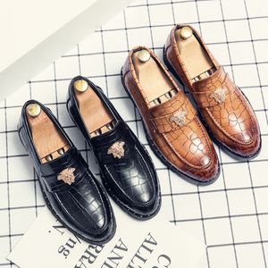Män affärsklänningskor hög kvalitet läder ny stilig design slip-on skor avslappnad formell grundskor lädersko för pojkar feststövlar
