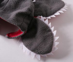 Hundhalsar Chomper Pet Cat Hat Halloween Scary Red Cap för liten medelhög valp Multi -storlek Kostymtillbehör Cartoon Plush Supplies