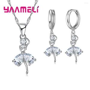 Collana e orecchini Set dal design speciale con ciondolo ragazza danzante Gioielli con ago in argento sterling 925 in vendita