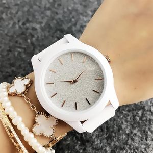 Crocodile Quartz -handledsur för kvinnor män unisex med djurstil dial silikon rem klocka la092207