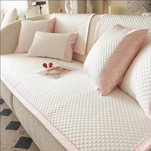 Pokrywa krzesła Summer Ice Silk Cool Sofa Podusza Mała świeża zimna fasola bez poślizgu 3D Dots Proste oddychanie 230922