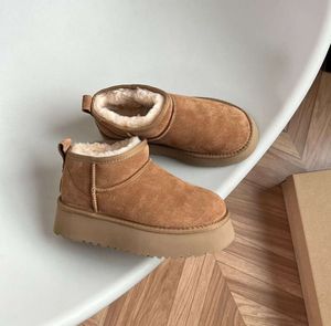 Kvinnor Winter Ultra Mini Boot Designer Australiska plattformsstövlar för män riktiga läder varm ankel pälsstövlar lyxiga sko ugglkjj