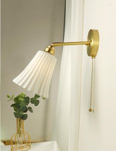 Lampa ścienna American Retro Brass Sconce Light Luksusowy sypialnia nocna japońska minimalistyczna ceramika z przełącznikiem