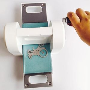 Stempel Manuelle Stanz-Prägemaschine Mini-Öffnungs-Scrapbooking-Handmake-Werkzeuge für DIY-Kunsthandwerk-Kartendekorationen Drop 230923