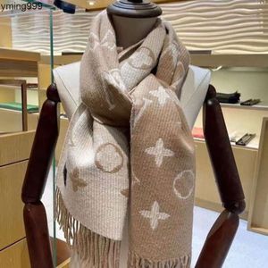 och etikettdesigner halsduk mäns rutiga halsdukar mäns lvlies kvinnor vinter svart grå bokstäver broderi varumärke louisity kashmir halsdukar varm wrap klassiker