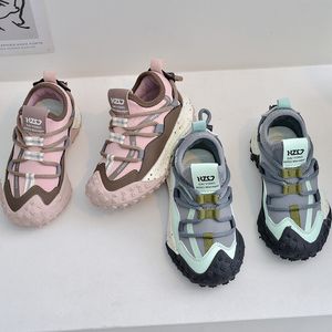 スニーカーMiqieer Shoes Girl Sports Kid Kid Girls Boy Casuary Running Crimbing Child Sneaker230922のためのテニス