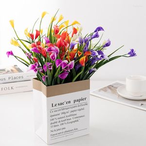 Dekorativa blommor konstgjorda blommor calla lily falsk växt hem inomhus utomhus gräs UV -skyddsarrangemang