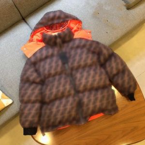 デザイナー冬のメンズダウンジャケットパーカーはファッションを厚くします暖かい両面のフード付きレターコート