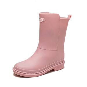 Rain Boots Rubber Shoes for Women Fashion Mid Calf Boots Comfort Waterproof Rain Galoshes Woman Work Garden Gum Boots Erbjudande 230922