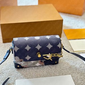 2024 Neue Messenger Bag Designer Umhängetasche Echtes Leder Umhängetasche Kette Square Box Bag Herren- und Damen-Gürteltasche geprägte Clutch-Tasche #mehrfarbig