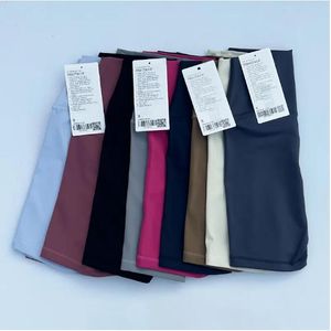 LL Abiti da yoga Suit Align Pantaloncini da yoga a vita alta per lo sport da donna Pantaloni a 4 punti Corsa Fitness Intimo da palestra Leggings da allenamento lu