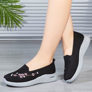 Vestido mulheres 96633 tênis de tênis malha respirável conforto floral sapatos de mãe calçada de cor sólida de cor macia feminina zapatos de mujer 230922