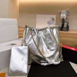 22 torba na śmieci średniowieczne torbę łańcuchową skórzana Diamond Złoty sprzęt metalowy zapięcie luksusowa torebka Matelasse Crossbody torebki dwupoziomowe makijaż torebki Sacoche 39x34cm