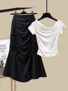Рабочие платья Летние комплекты из двух предметов для женщин Плиссированная футболка с коротким рукавом Облегающая драпированная юбка-русалка Наряды 2023 Модная ткань