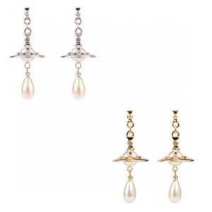 Charm Stud Vivi West Earrings Designer أعلى إصدار من West Pacific الخلفي الزاتير زحل بيرل الأركان الممتاز حفل الزفاف LU282A