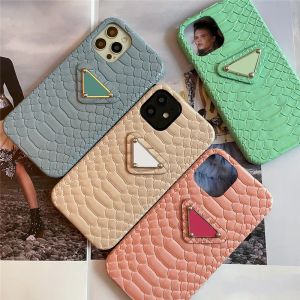 iPhone 13Promaxの豪華な電話ケース12 11 13Pro 12Pro Promax XSMAX XR X WOMENS DESIGNER LEATHER PHONE CASESECTIVE COVER CYG239233-6