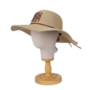 Designerhattar Loewee Luxury Fashion For Women Men Top Quality New Hat With Large Eaves Beach Grass Hat Summer Sun Protection and With Box och Letters Shading Hat