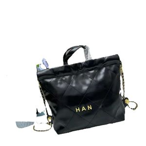2023 designer saco de viagem feminina sacola de compras couro saco de lixo embreagem simples retro clássico moda mochila