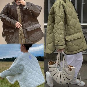 Trench da donna Autunno e inverno Girocollo Profilo tascabile Giacca scozzese trapuntata ampia e versatile con imbottitura