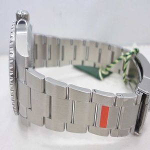 Orologi di design Rolx Data di alta qualità 114060 Acciaio inossidabile Lunetta in ceramica nera Orologi da polso sportivi automatici da uomo Orologi da uomo di Natale X