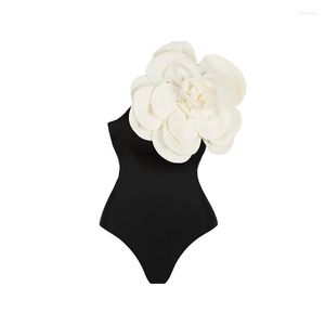 Costume da bagno da donna Costume da bagno da donna Semplice monopezzo in tinta unita con decorazione a grappolo in nero/bianco sulle spalle alla moda ed elegante