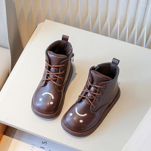 Детские кожаные короткие ботинки в японском стиле, простые нескользящие весенне-осенние ботинки с улыбкой, милые детские универсальные мягкие ботинки до щиколотки для мальчиков