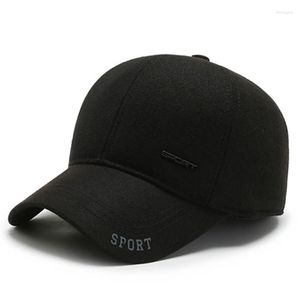 Top kapakları ayarlanabilir boyut erkekler kışlık beyzbol kalın kulaklıklar için şapkalar erkekler için marka mektubu spor kapağı erkek kemik snapback