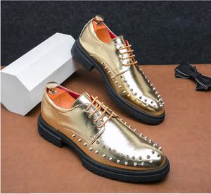 2023 Top Mens Loafers Designers Dress Shoes äkta Leather Men mode Business Office Work Formal Brand Party Style Club Rivet Pointy Leather Shoes Man Storlek 36-44