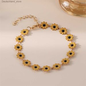 Charm Bracelets Fashion Korean Sweet Daisy Flower Bracelets For Women Girls Minimalist Enamel Sunflower Aesthetic Bracelet Wedding Party Jewelry Q230925