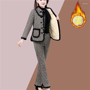 Women's Two Piece Pants Mother's Winter Suits Fashion Plus Velvet Warm Cotton-Padded Clothes Suit Middle-Aged Women Size 5XL Thick Trouser