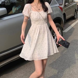 Casual klänningar kvinnor puffhylsa semester sundress ihåliga ut blommor kläder koreansk stil college söt enkel trendig sommarvestidoes