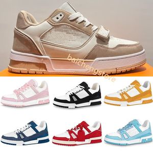 2023 modedesigner tränare skor lyx varumärke män kvinnor låg snörning casual promenadskor bekväm slitfot sneakers 36-44 l5