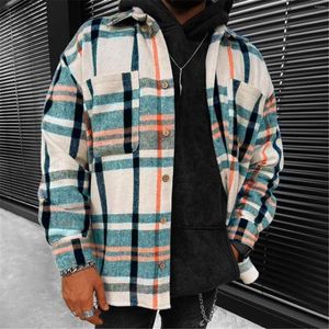 Mäns casual skjortor Plaid män 2023 Spring Autumn Single Breasted Loose Long Lapel Topps stor storlek Fickflanell kontrollerad S-3XL