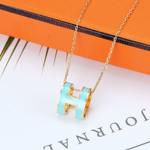 Nature JewLery Designer for Women Classic Pendant Neckor Letter Necklace Designer smycken Excited Holiday Gift 87