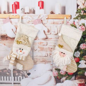 Calzini natalizi di Babbo Natale con pupazzo di neve, decorazione con ciondolo natalizio, sacchetto di caramelle natalizie