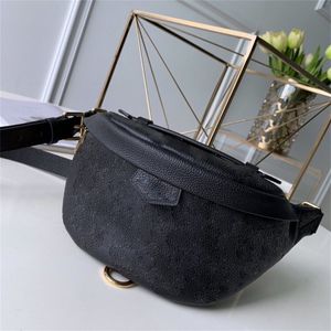 Fashion Fanny Pack Designer Bag For Woman Mens Luxury Handväskor Pocket Tote Elegant Bortable Bumbag Famous Temperament