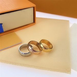 Fashion Band Rings Classic Ring Exquisite Celtic Jewelry for Woman Man Designer Temperament 6 Valfritt206T