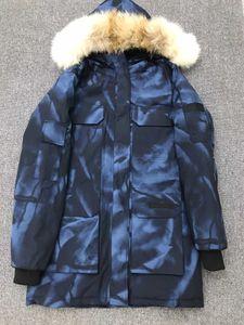 デザイナーの女性のダウンジャケットカナダファッションブランドグースロングコート大きなポケットファーファーファーカラーサーマルトップメスの秋と冬の風のないカップルカップル衣類qzwt