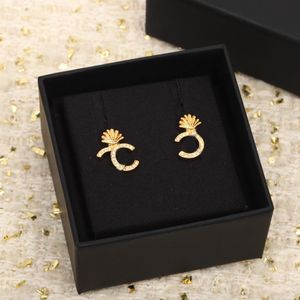 2023 Luxury Quality Charm Stud Earring med AB Diamond i 18K Gold Plated Have Box Stamp Small Size PS7584A2630