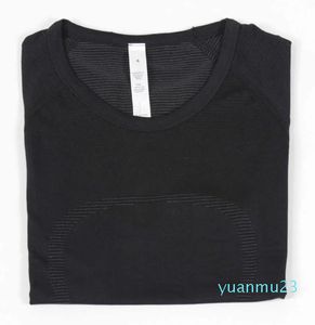 Górna koszulka Slim Fit Light Szybka sucha sportowa koszula Wydeping Knit Fitness Oddychający